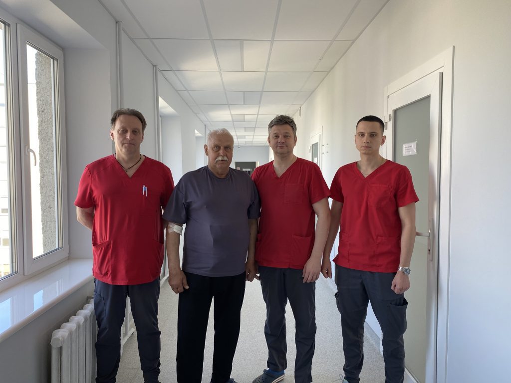 Львівські хірурги за один наркоз усунули дві небезпечні патології
